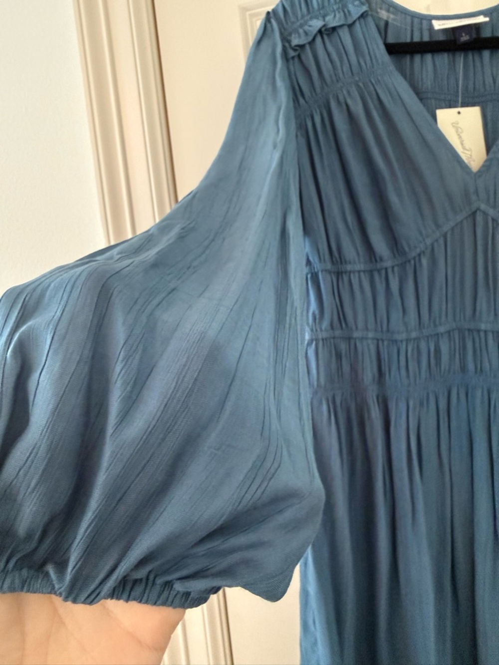 Universal Thread Dusty Blue Long Sleeve V-Neck Smocked Dress - Picture 3 of 5